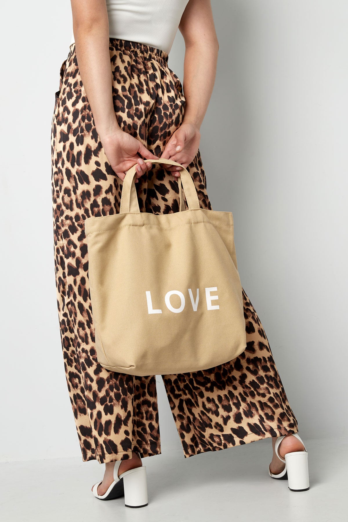 Love - Canvas Shopper