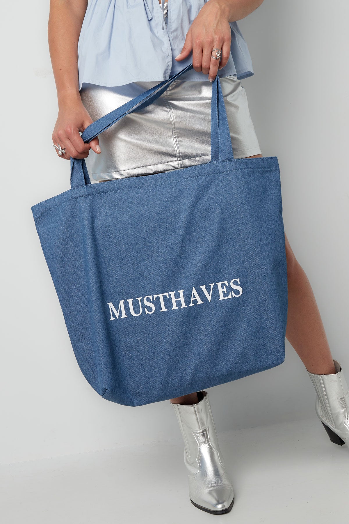 Musthaves - Denim Shopper