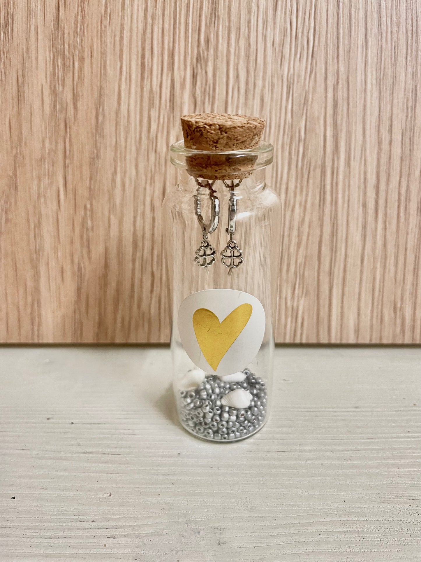 Cadeaupotje met oorbellen